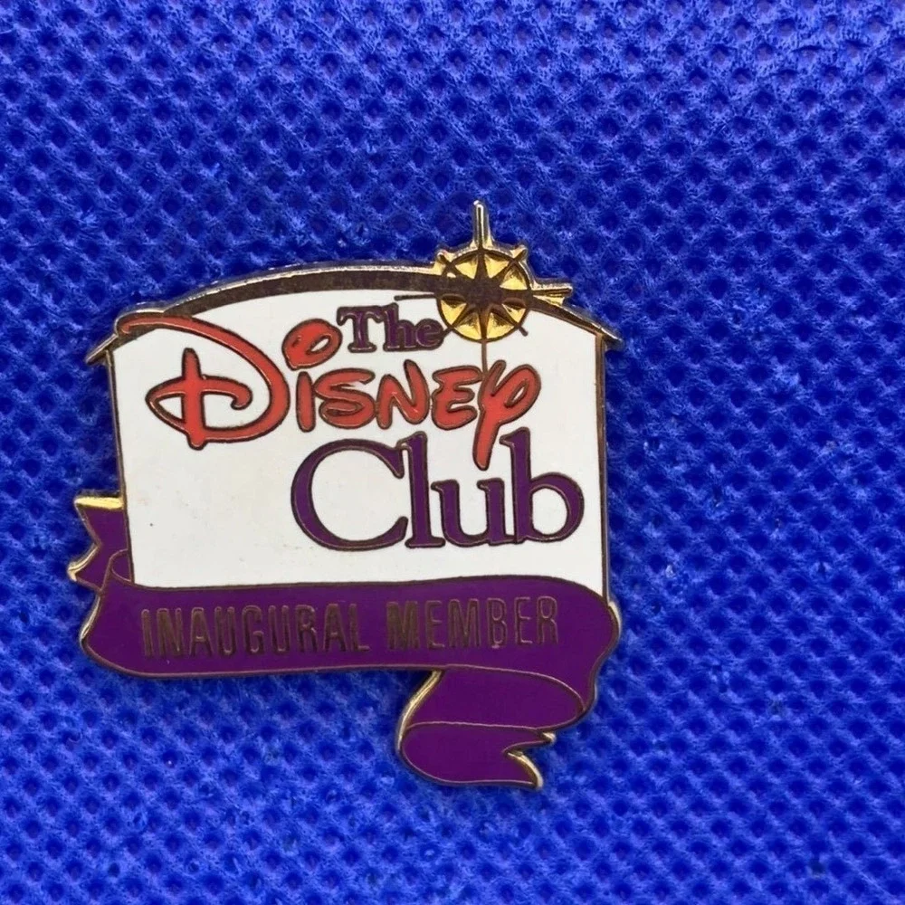 Limited Edition Inaugural Member The Disney Club pin AUTHENTIC